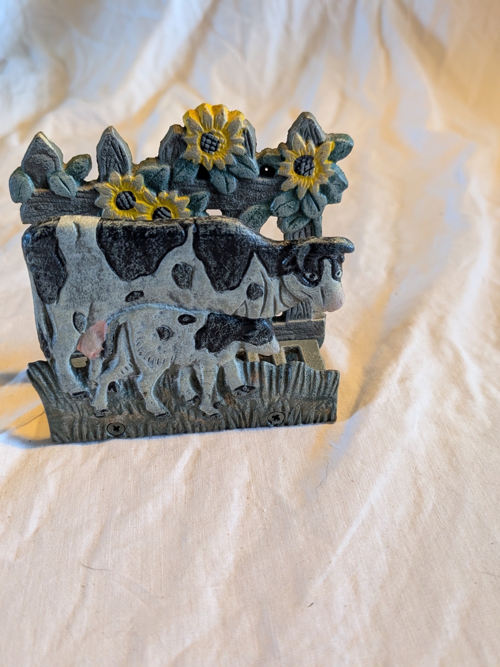 2/40$ Vintage cast Iron napkins holder Cow with Sunflower
